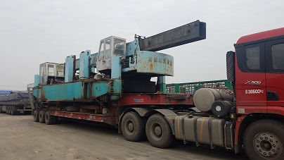 湖南打樁機設備運輸.jpg 湖南打樁機設備運輸.jpg