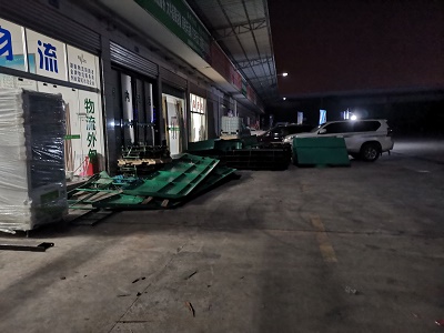 卸貨完畢.jpg 卸貨完畢.jpg